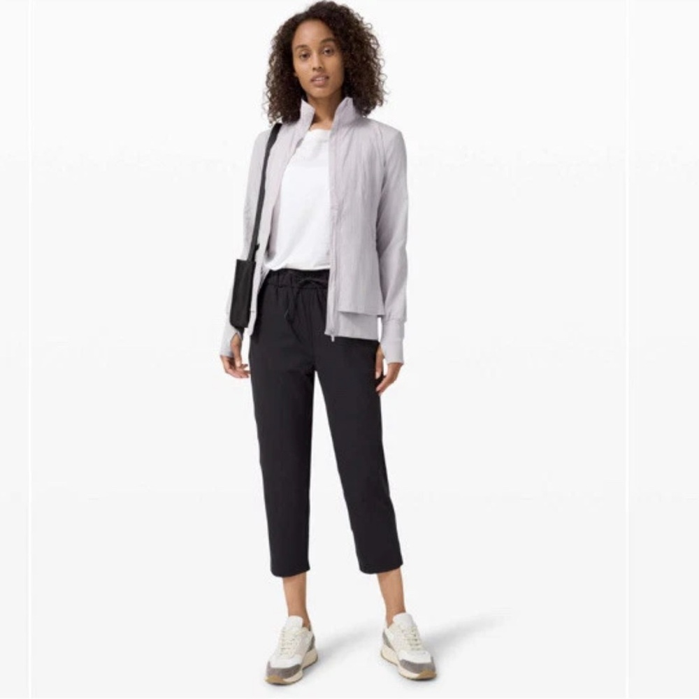 NWT lululemon sights seen jacket size 8 space grey